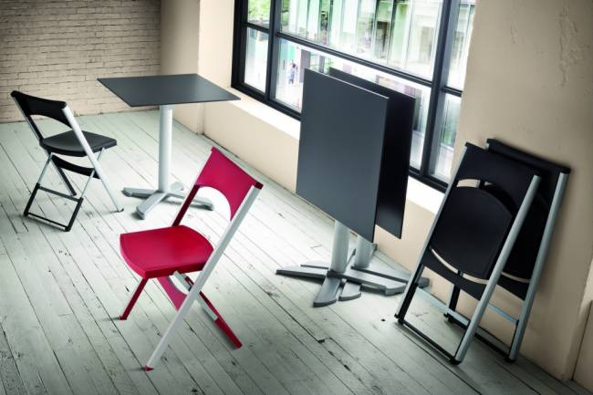 Стул пластиковый складной Compact черный 435х470х775 мм