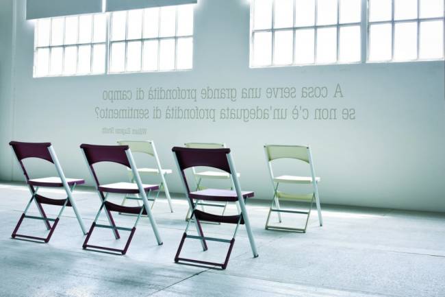 Стул пластиковый складной Compact черный 435х470х775 мм