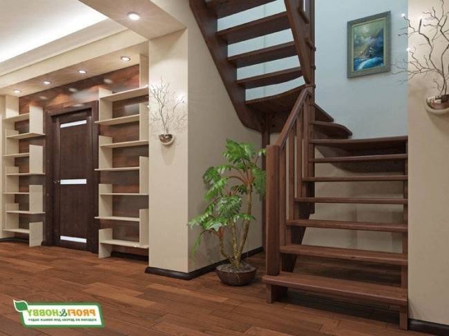 Деревянная лестница К-033м Деревянная лестница К-033м